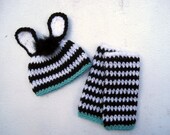 Crochet Baby Hat and Leg Warmer Set, Baby Zebra Hat, Crochet Baby Leg warmers, Zebra Legwarmers, Newborn Hat, Infant Hat, Black