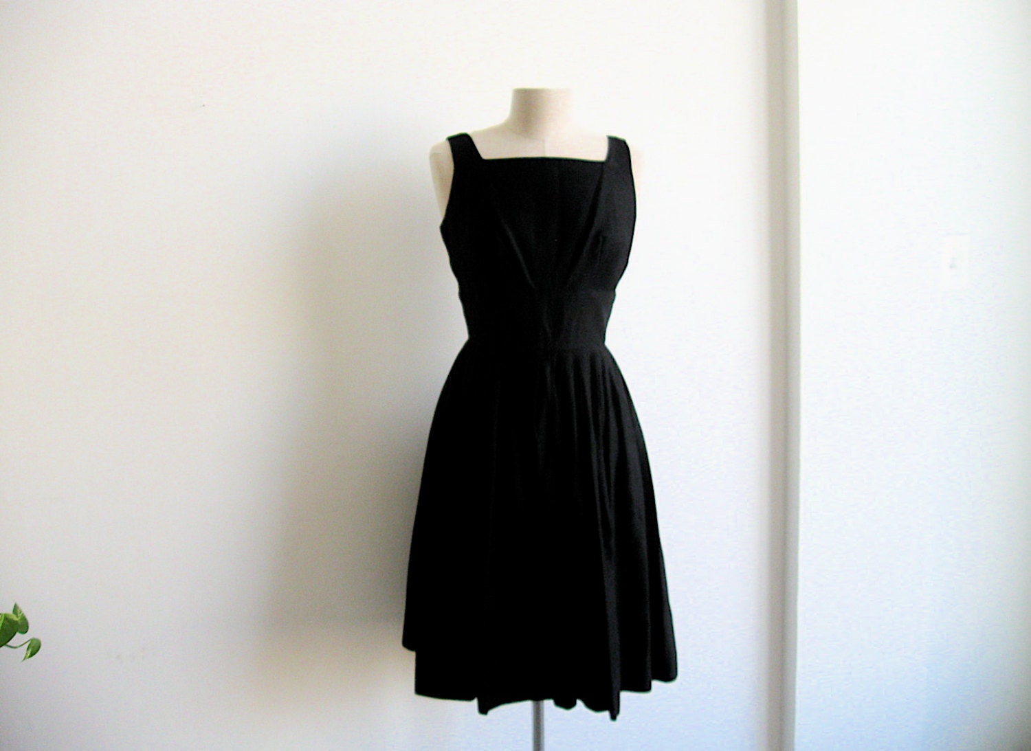 1950s Perfect Black Dress.