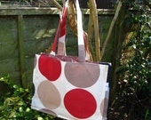 Lily bag in large spot fabric