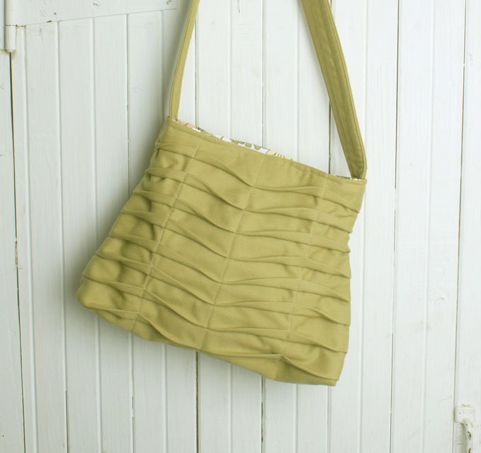 Handbag Purse Everyday Bag: Green Pleated