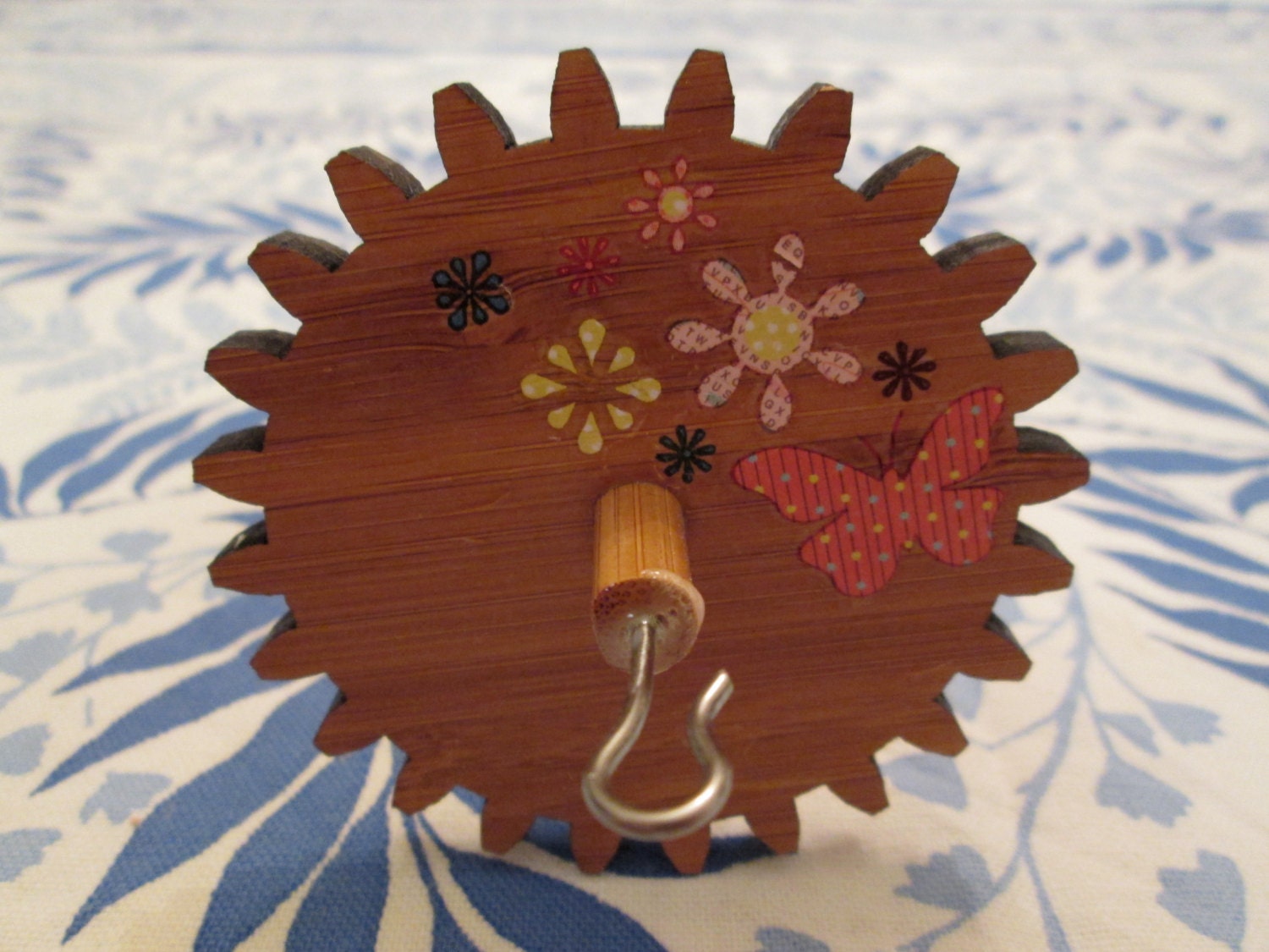 Top Drop Spindle with Starfish, 0.9 oz / 25 g