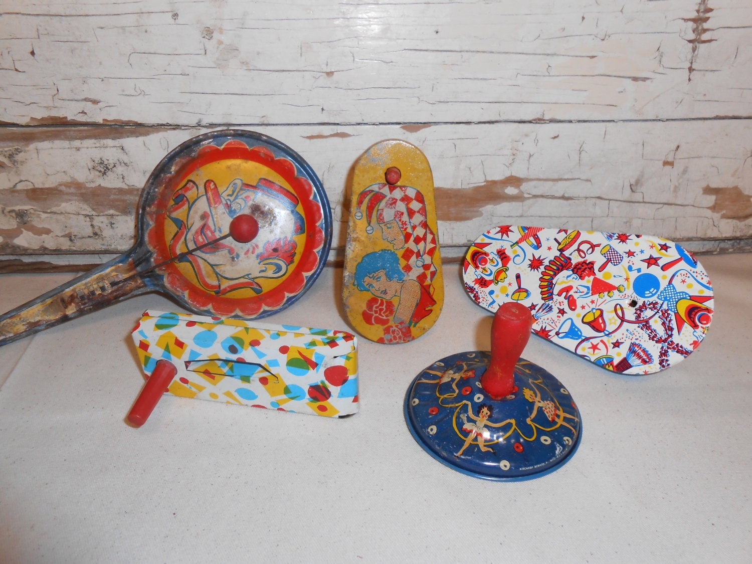 Vintage Metal Noise Makers Party Supplies