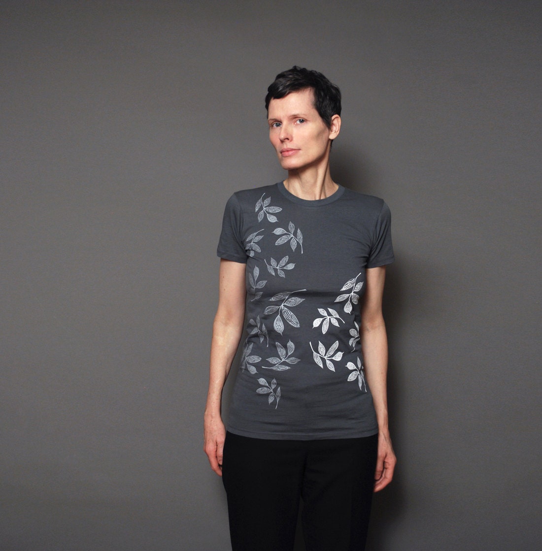 Women's Fashion Grey T Shirt - White Silver Metallic Abstract Leaf Screenprint