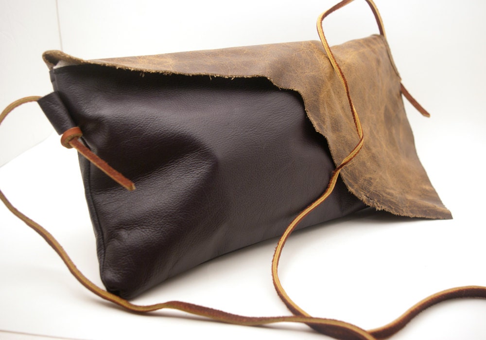 Natural Leather Clutch - med