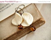 ON SALE Coffee & soymilk. soft everyday earrings.