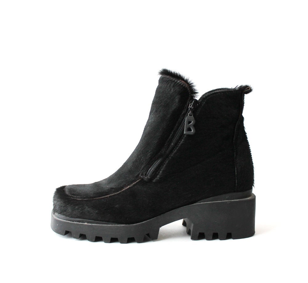 1990's Black Fur Chelsea Platform Ankle Boots Size 37 6.5US