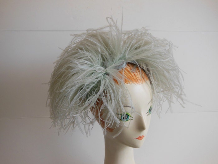 50s hat / Plume of Happiness Vintage 1950s Ostrich Feathers Lilli Hat