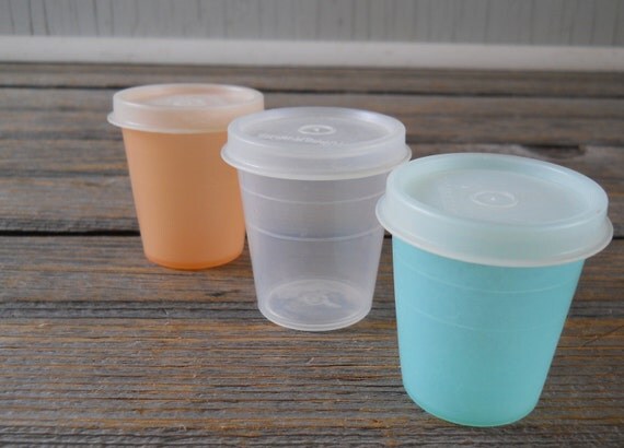 Vintage Tupperware Mini Condiment Containers by lisabretrostyle2