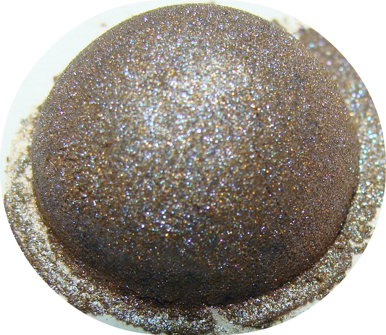 Cameron ((double color shifter)).....Mineral Eye Shadow((Moi Minerals))