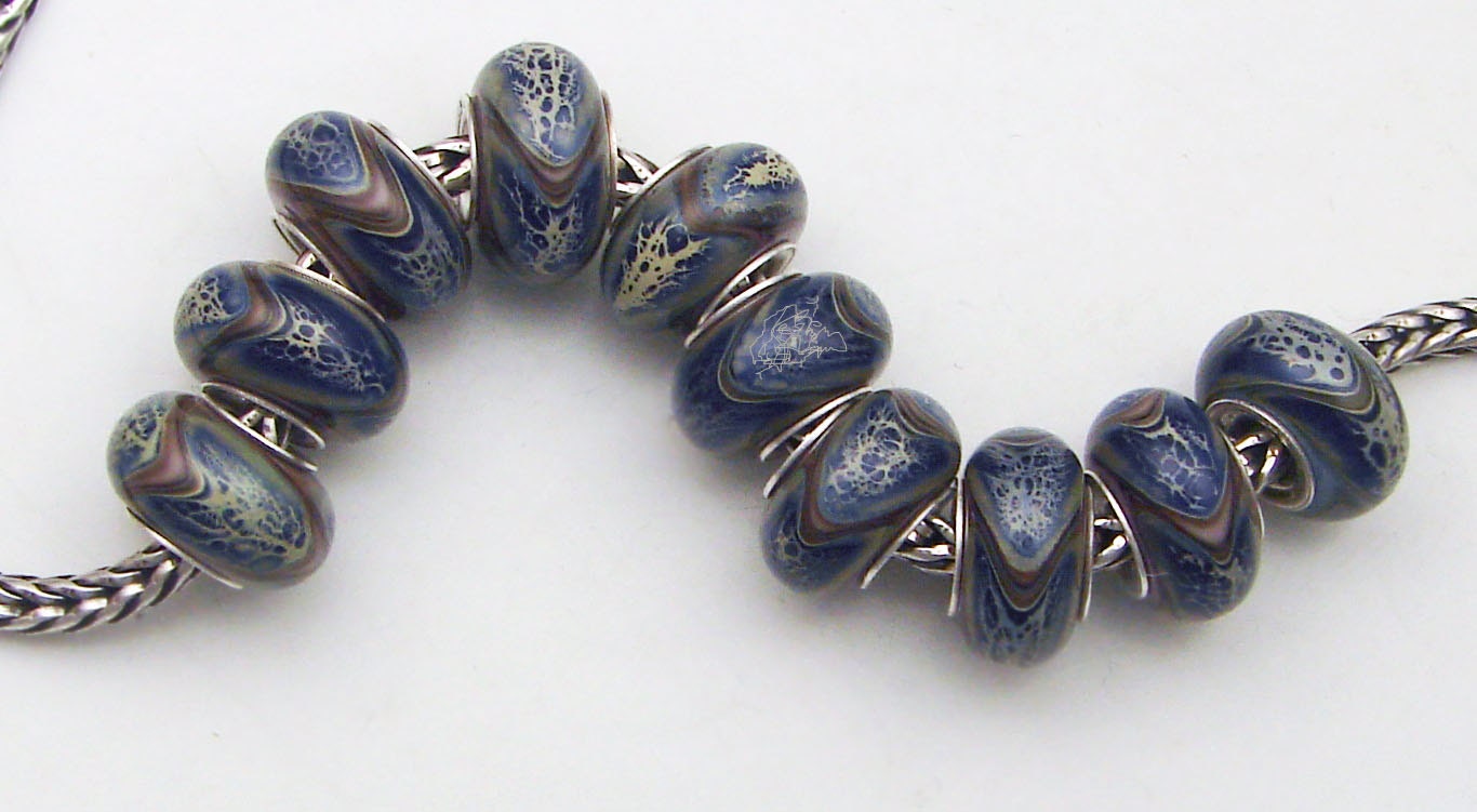 Blue/Purple Snake Skin Dillo  - Troll Bracelet Bead