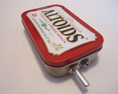 Portable Mint Tin MP3 Amp, With Speaker, Stereo Mixed, 10X Gain (Peppermint Altoids)
