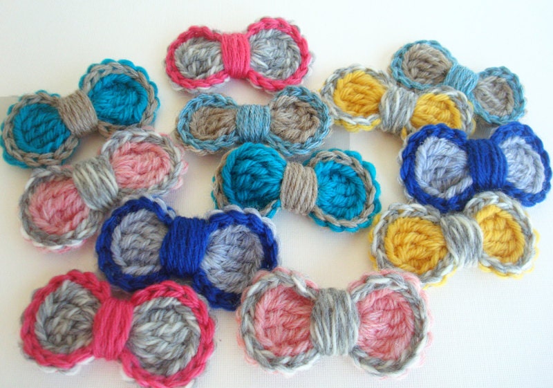 Custom Two-Tone Crochet Bow Hair Clips - Set of 2