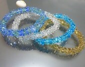 Melanie Moertel Lampwork Beads - MADE TO ORDER jewelry: elastic bracelet with lots of tiny glass daisies, pick your color