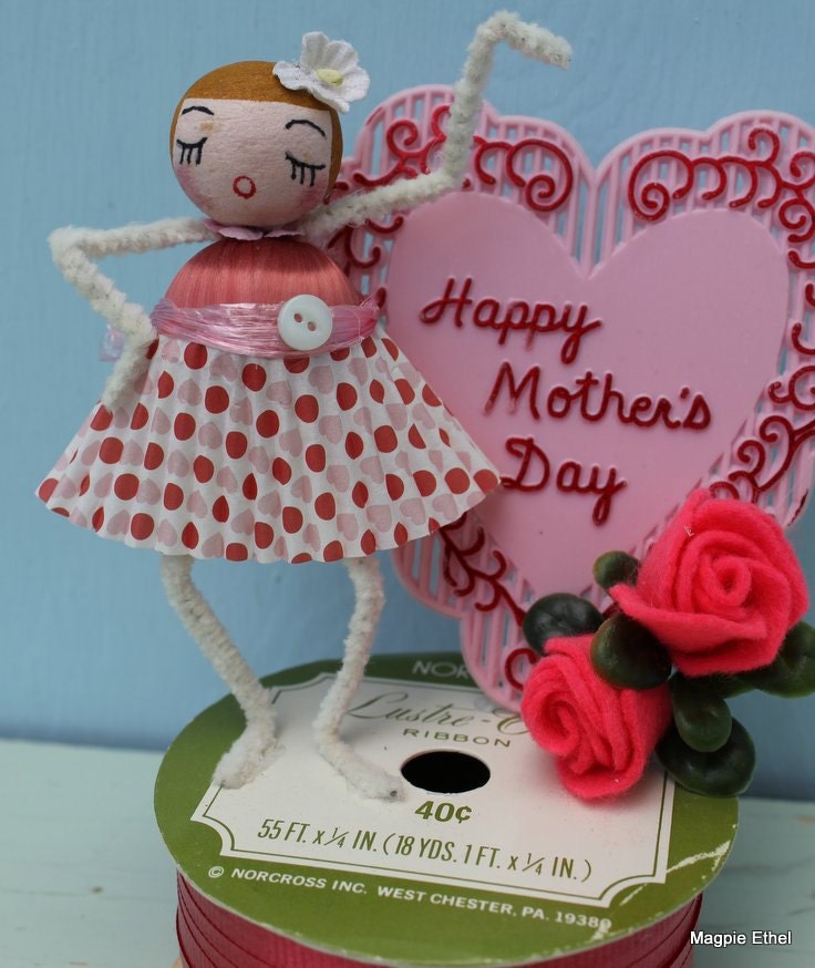 Vintage Style Spun Head - Mothers Day Pink Heart Dance