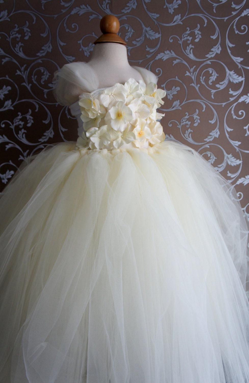 Flower girl dress Ivory tutu dress, flower top, baby tutu dress, toddler tutu dress