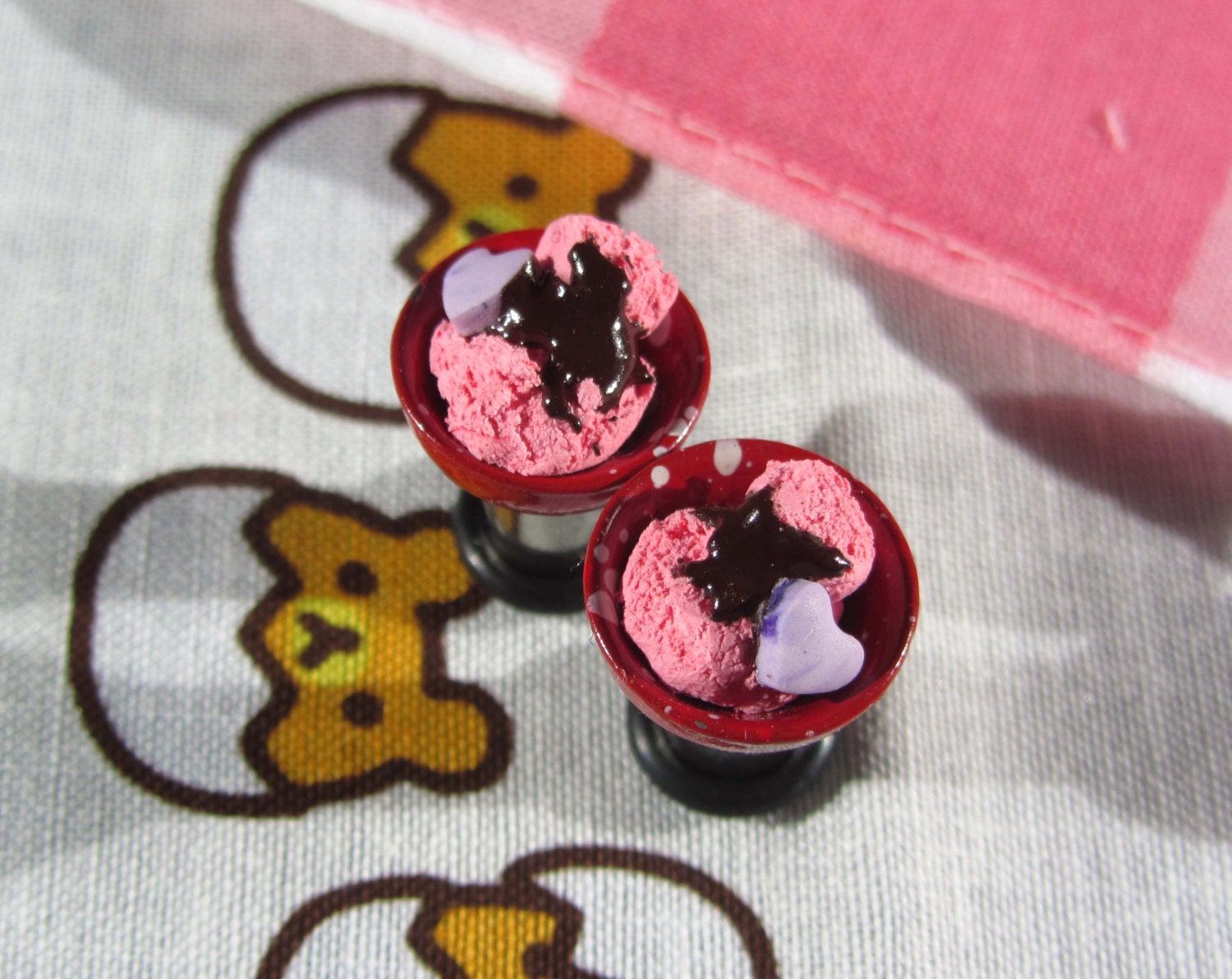 2g Ice Cream Plugs - LIMITED - Strawberry Sundaes with Hearts