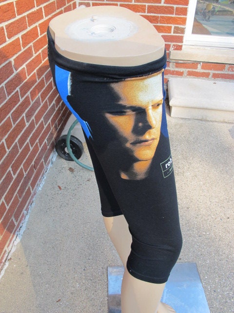 SALE - Upcycled Rob Thomas Tshirt Capri Leggings - S (1818)