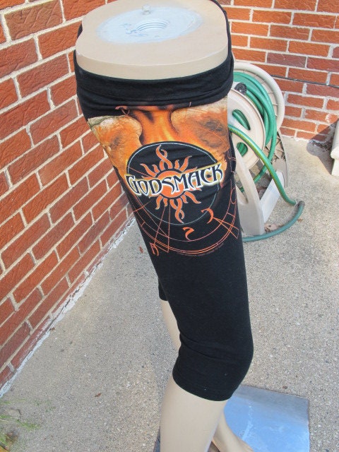 SALE - Upcycled Godsmack Tshirt Capri Leggings - S (1817)