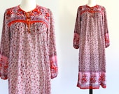70s Vintage India Ethnic Boho Hippie Sheer Cotton Indian Gauze Gypsy Festival Maxi Dress . XS . SM . No.313.5.23.13