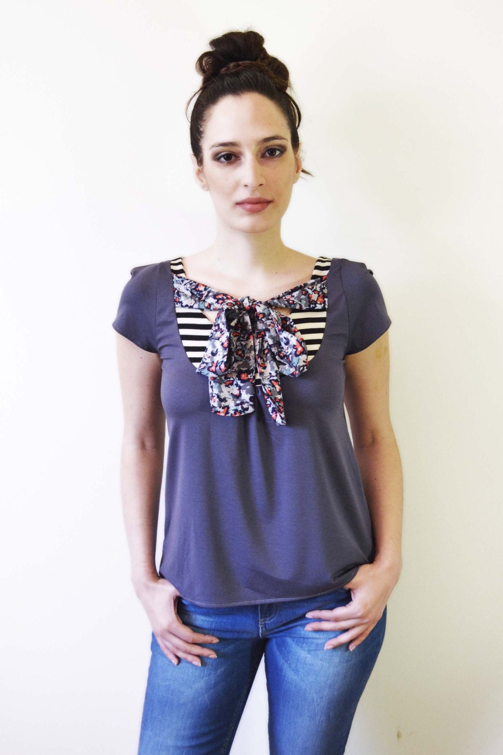 Striped Bib Panel// Floral bow//S.M.L.