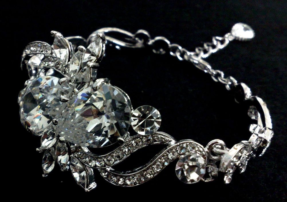 Oval Teardrop Bridal Bracelet, Statement Wedding Jewelry, Classic Twirl Accessories, LOVELY
