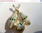 Summer Sale Vintage Bowling Ball Pin Brooch Emerald Rhinestone