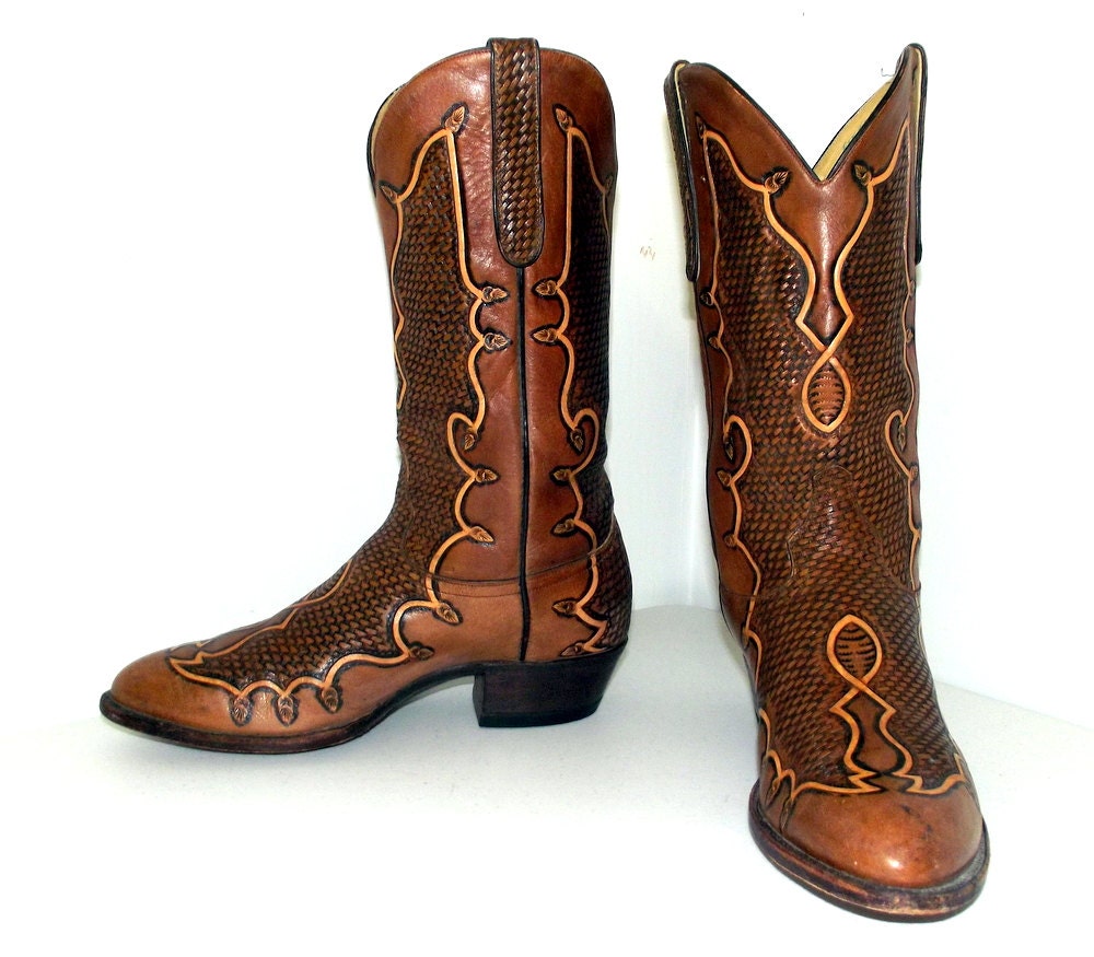 Gorgeous Larry Mahan cowboy boots size 9.5 EE or cowgirl size 11 wide width