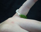 VIKING KNIT RING with Quartz Crystal Beads - Adjustable Size 6 Lime Green Plated Copper - Single Weave