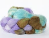 Dragon Lily 4 oz- BFL Superwash Wool Handpainted Top/Roving for Spinning or Crafting
