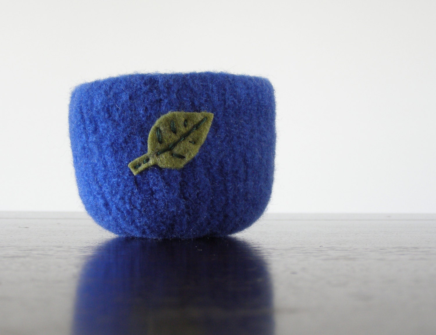 felted bowl - royal blue felted wool bowl with eco felt sage green leaf- gifts for coworkers, nature lovers