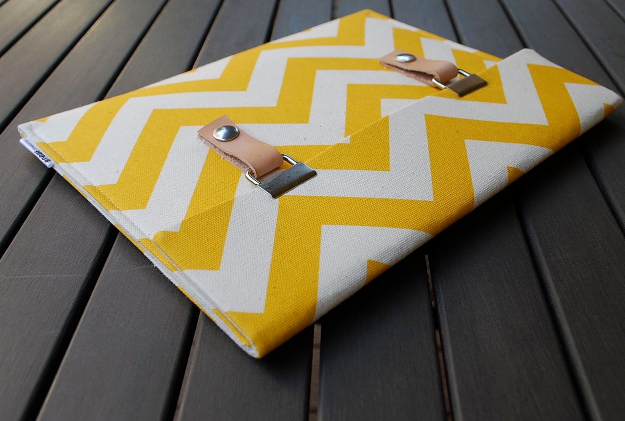 13 MacBook Case / 13 MacBook Air Case / 13 MacBook Pro Case / MacBook Cover / MacBook Sleeve / MacBook Case - Chevron Yellow Natural