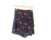 vintage 80s floral culotte shorts // womens medium