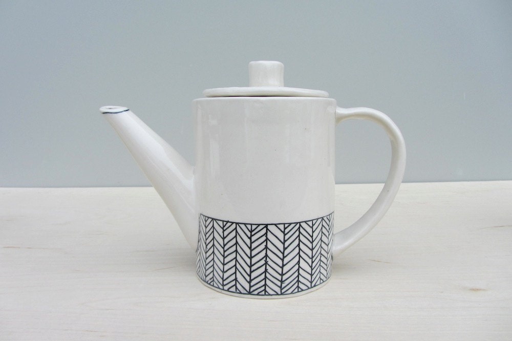 Porcelain Herringbone Teapot in Black and White