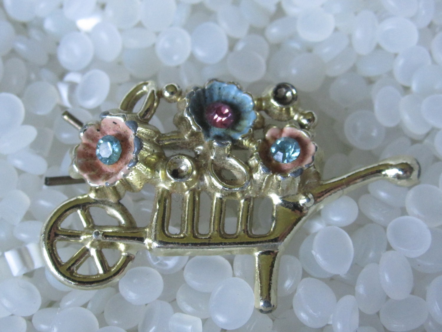vintage rhinestone barrette, pretty flower wagon
