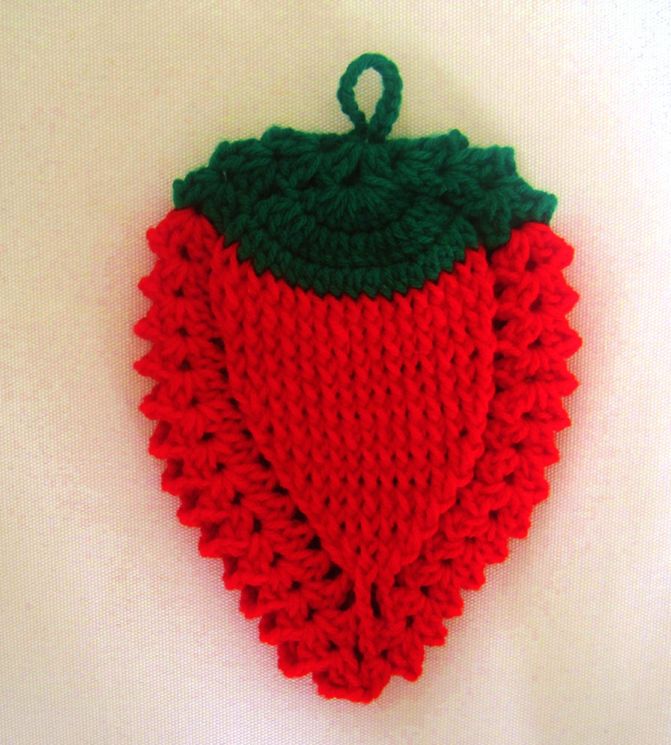 Crocheted Strawberry Pot Holder / Hot Pad