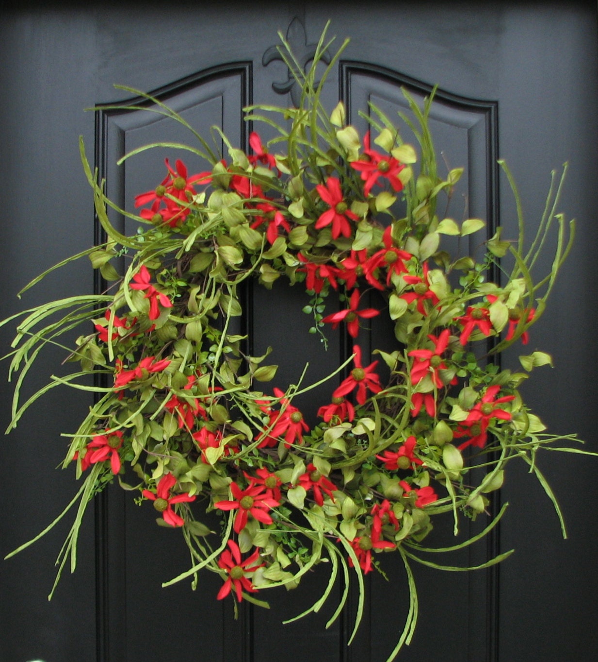 Spring Wreath - Front Door Wreath - Red Daisies - Summer Gardens - Daisy Wreaths - Wreaths - Handmade Wreaths