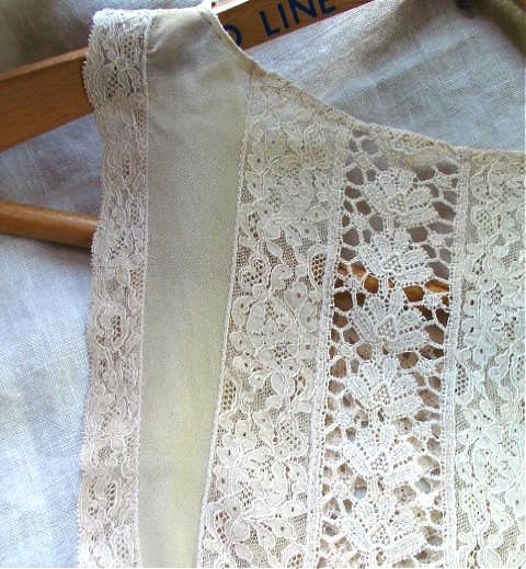 Vintage Lace Collar/Bib in Alencon Lace,Chemical Lace and Silk Chiffon 1920's