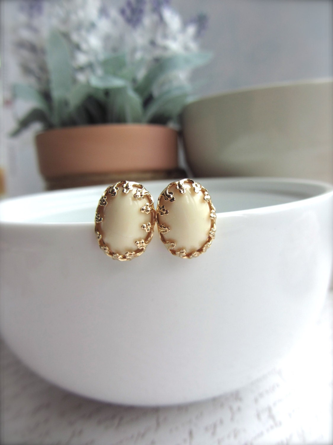 18K Gold Plated Ivory Creamy Lacy Gold Plated Crown Ear Post Earrings. Mother Gift. Bridesmaid Gifts. Bridesmaid Earrings. Ivory Wedding.