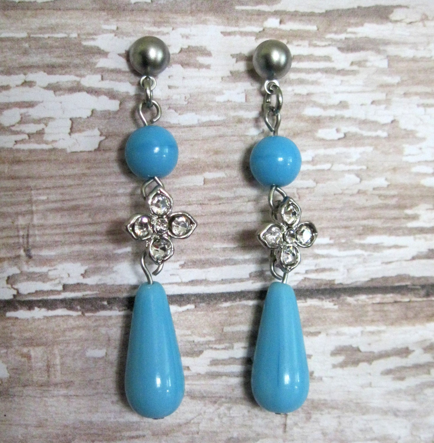 Crystal Bright Earrings in Aqua