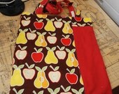 tote bag - grocery bag - farmer's market bag - apples and pears on brown
