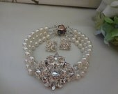 Wedding Pearl Bracelet and earrings, Chunky Wedding Bracelet earring set, Rhinestone Pearl Bracelet.vintage style Bridal Bracelet Donna set
