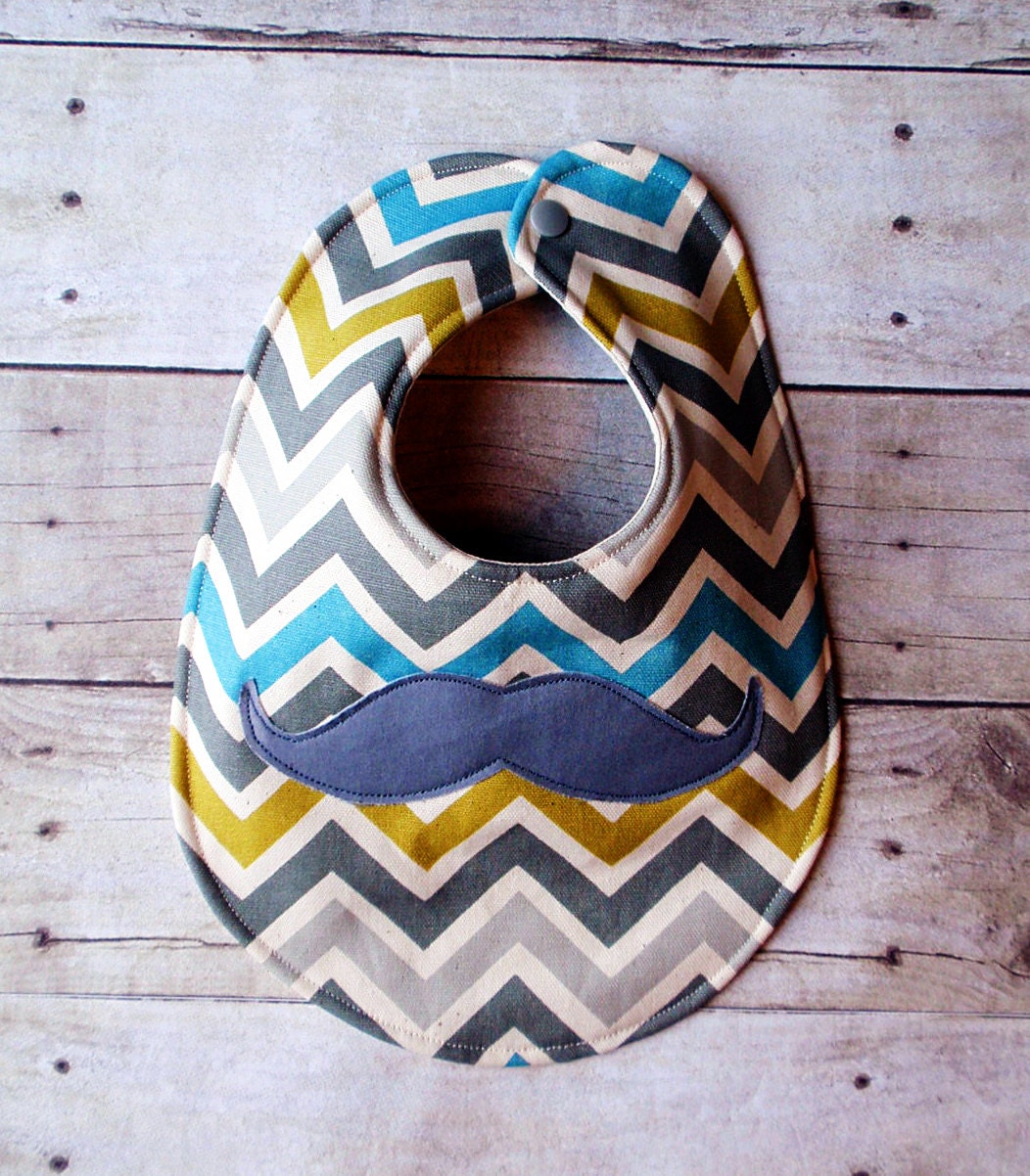 Summerland chevron baby bib with gray moustache
