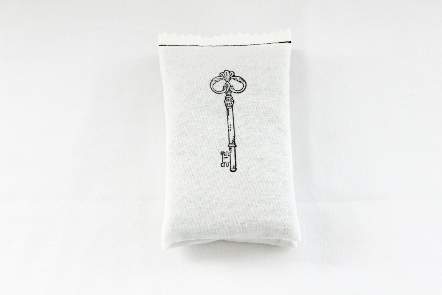 Skeleton Key Lavender Sachet - Scented Drawer Sachet - Wedding Favor