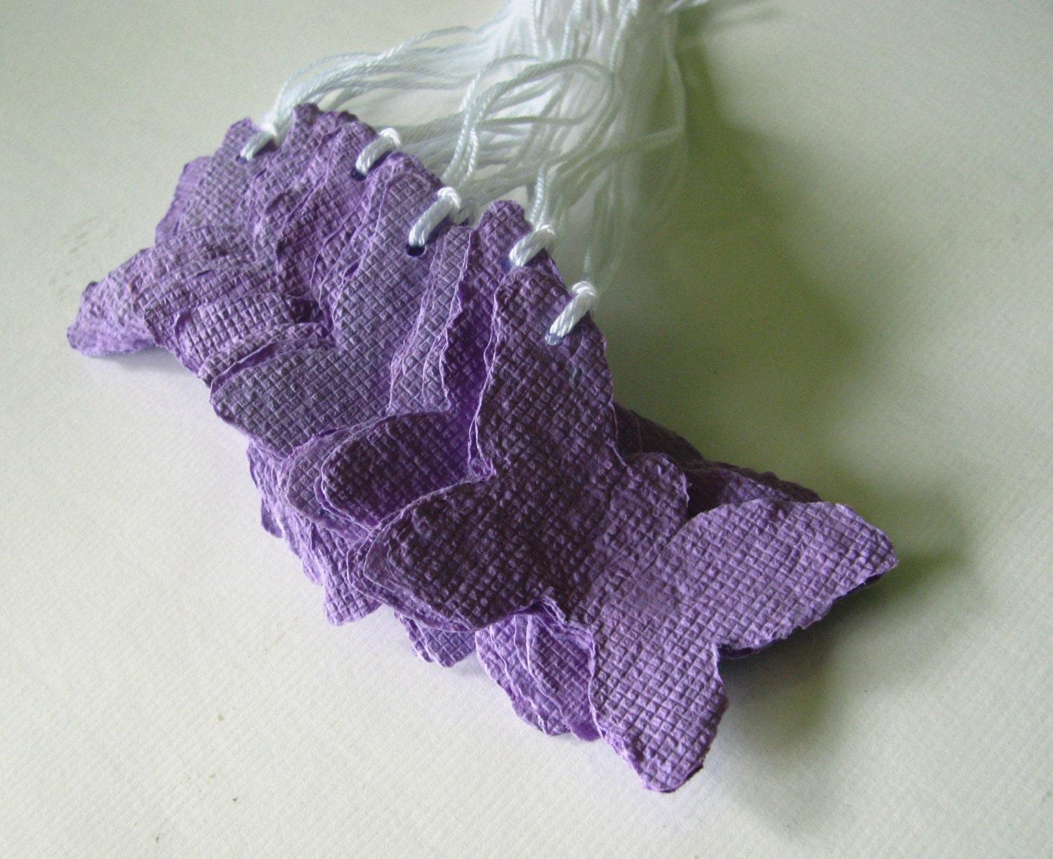 Wedding Favor Purple Butterfly Shaped Plantable Paper Gift Tags Embedded With Wildflower Seeds