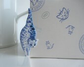 Cat - Blue and white porcelain Brooch - Hand made and hand painted Dutch Delftware
