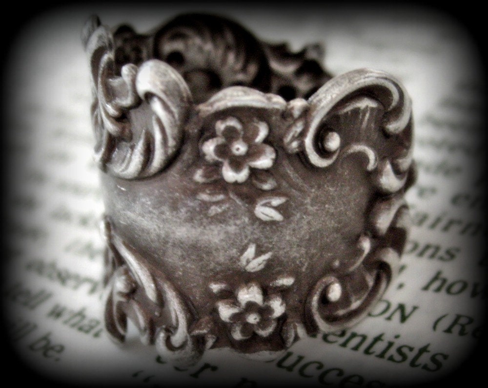 Antiqued Sterling Silver Plated Brass Adjustable Thumb Ring - Large Fingers Ring - Fat Digits - Floral Stamping - Art Nouveau Style