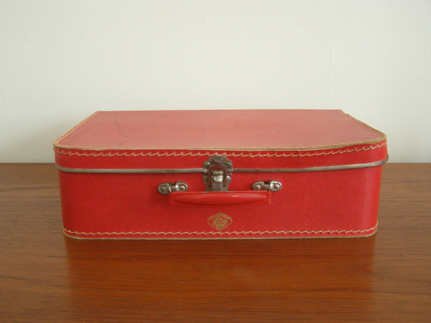 Vintage RED Carrying Case with Handle - Childrens Suitcase or Dainty Organizer / Storage Case - Made in Czechoslovakia