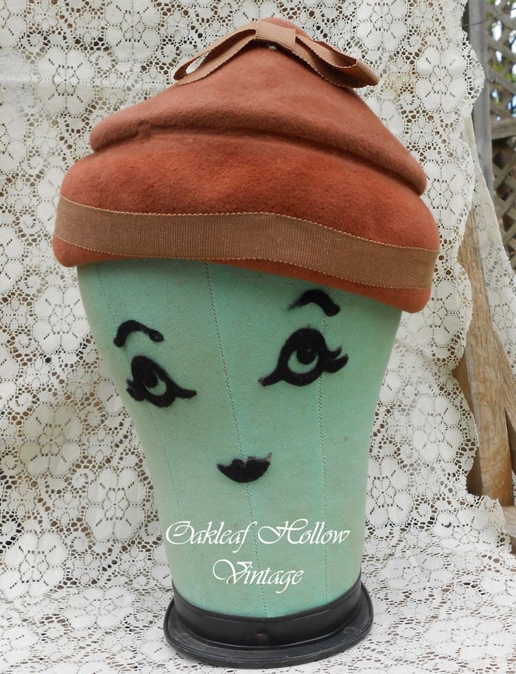 Vintage Womens Hat Italian Velour