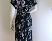 Vintage Floral Rayon 80s Dress is Long and Large and fully Lined