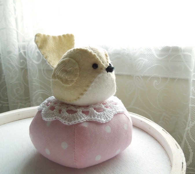 Cream Felt Bird Pink on a Polka Dot Pincushion Tuffet